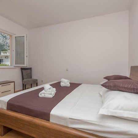 Apartments Naja Макарска Екстериор снимка