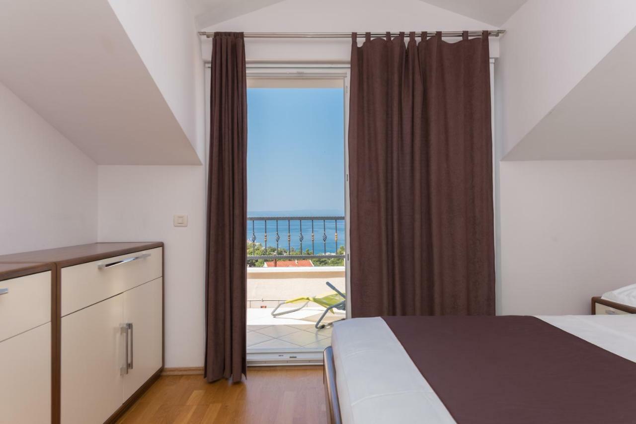 Apartments Naja Макарска Екстериор снимка