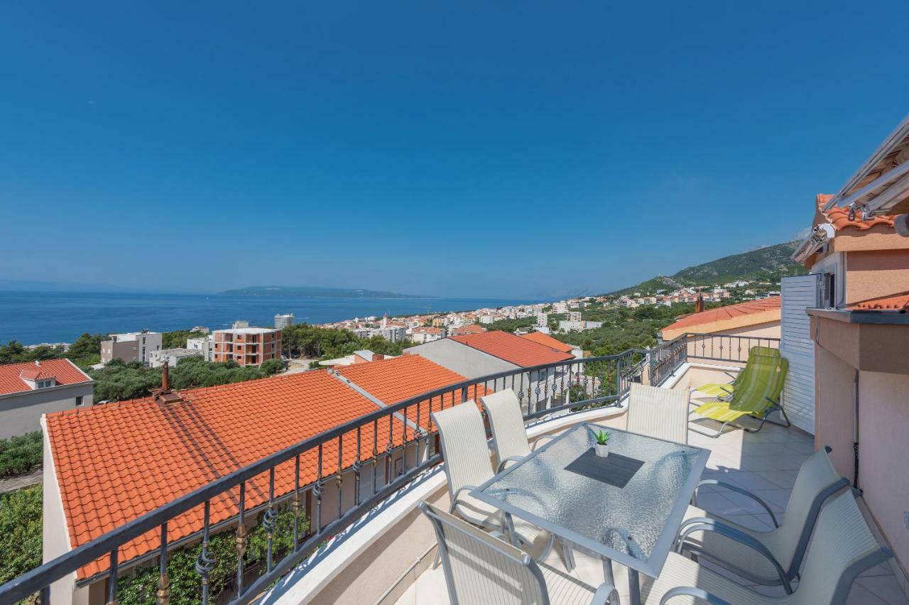 Apartments Naja Макарска Екстериор снимка